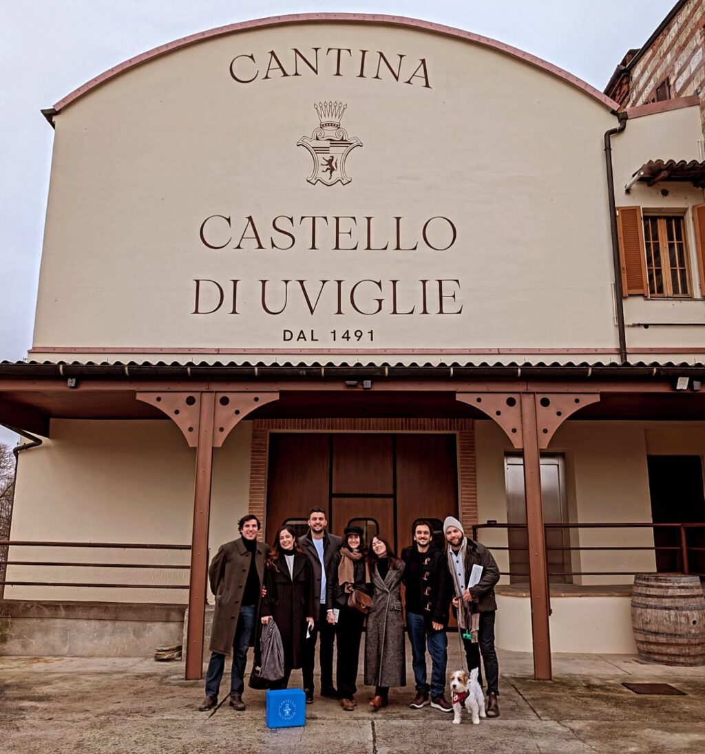 Instagram post from eldevinos. This post is in position 17.