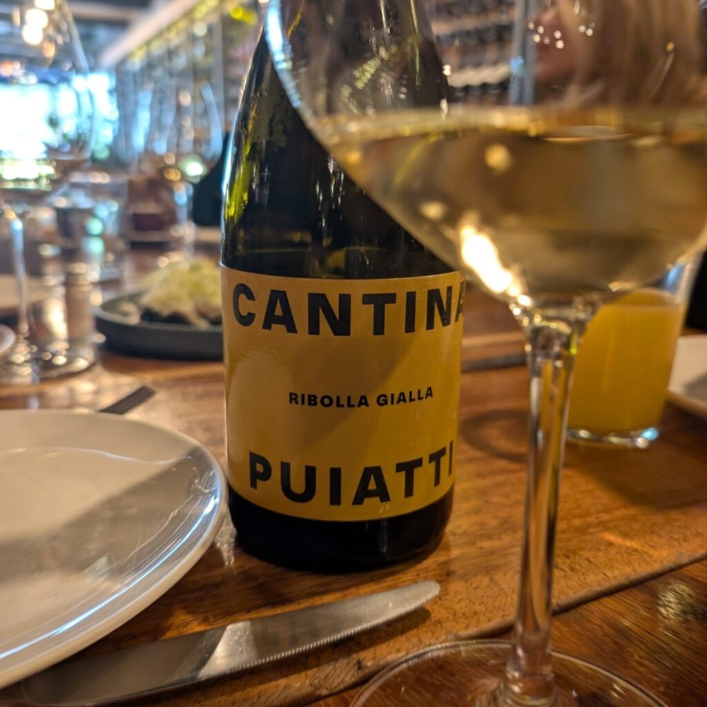 Instagram post from eldevinos. This post is in position 14.